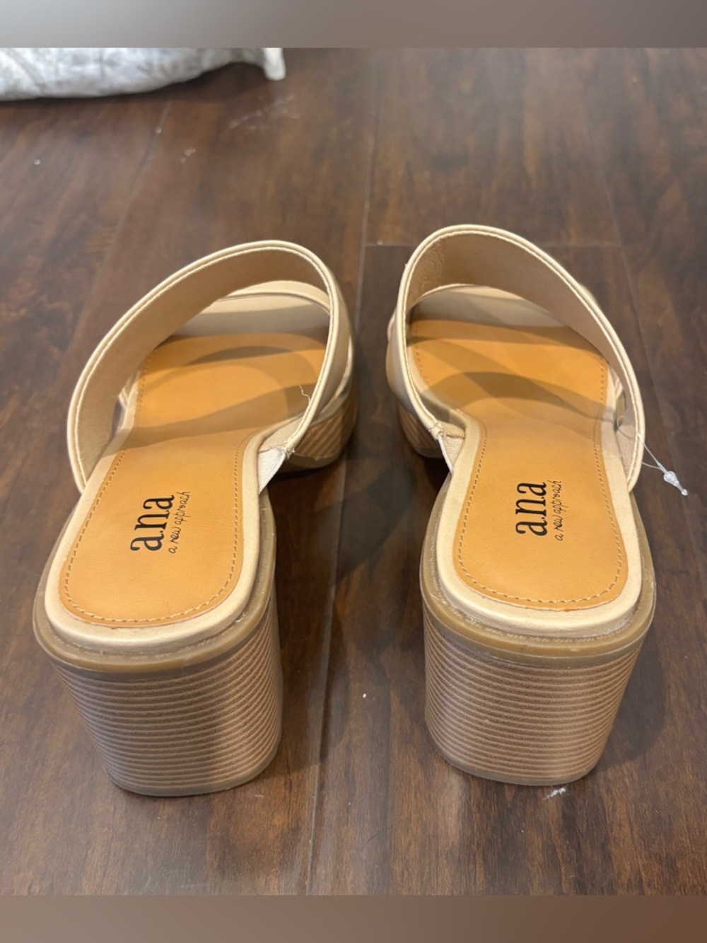 Ana block nude heels | Size 10 - Picture 4 of 6